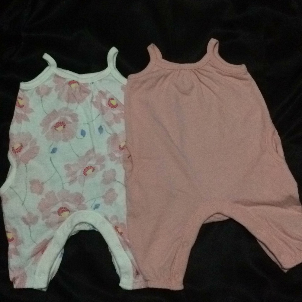 2 Old Navy Rompers size NB up to 7 lbs